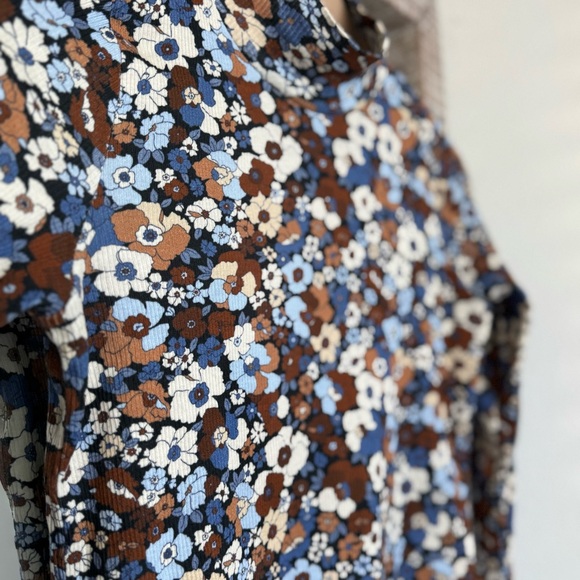 Sezane Felix Jumper in Pastel Blossom Print - Picture 2 of 8